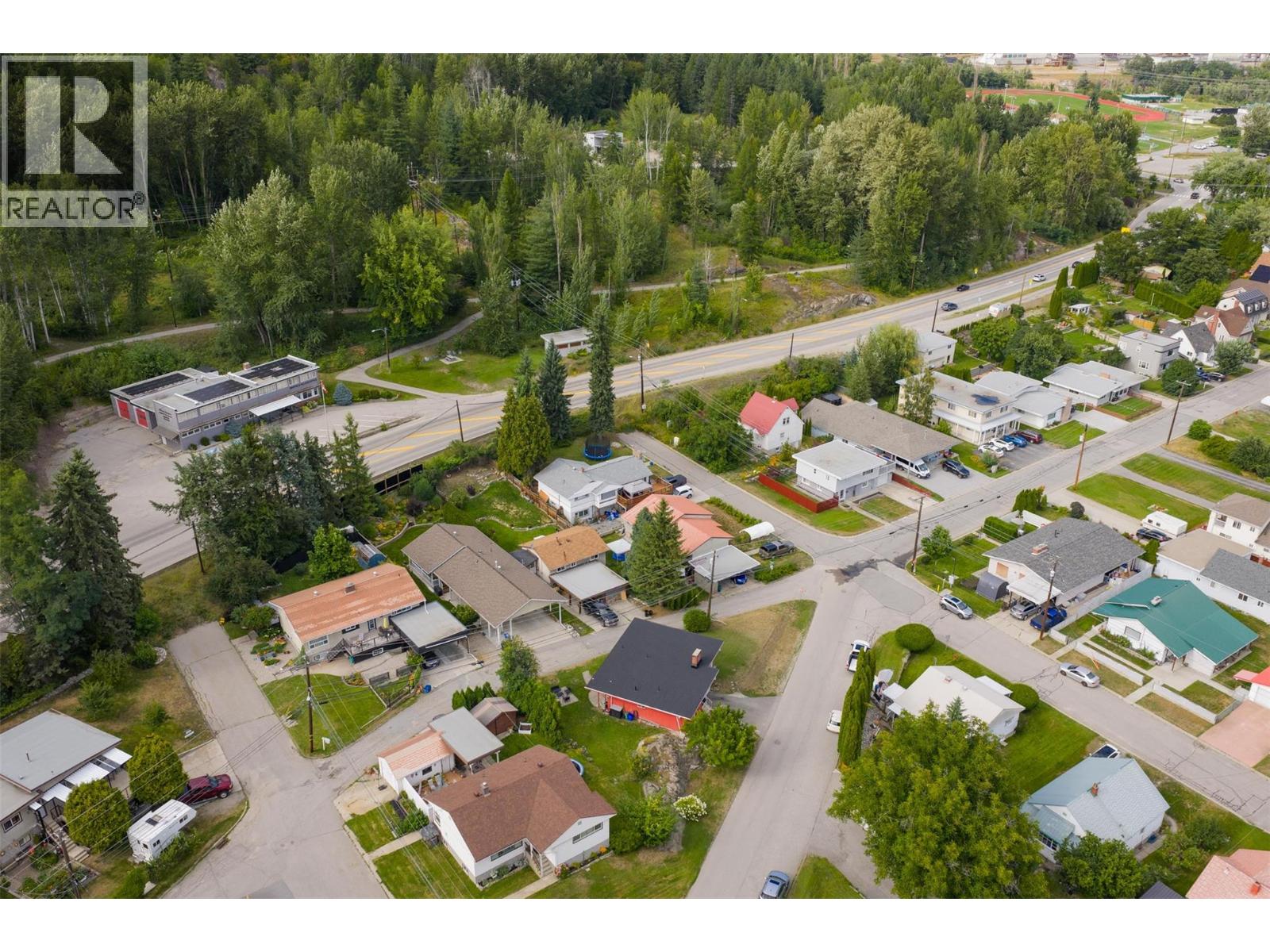 Photo 41 of 511 Forrest Drive, Warfield BC