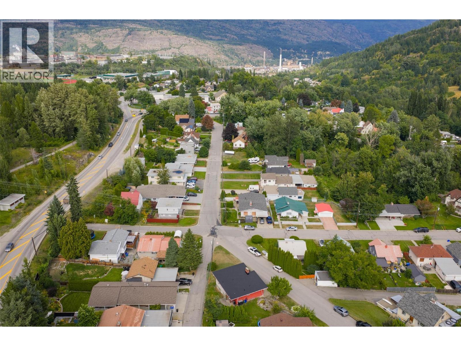Photo 43 of 511 Forrest Drive, Warfield BC