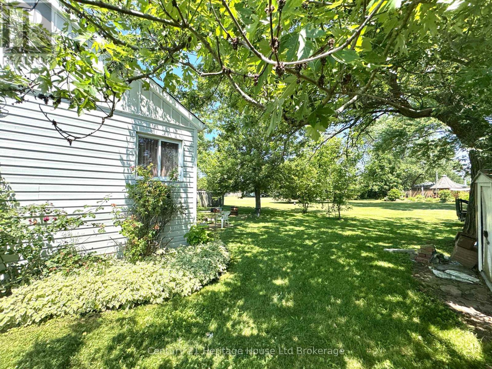 Photo 8 of 369 Riverside Drive, Welland ON