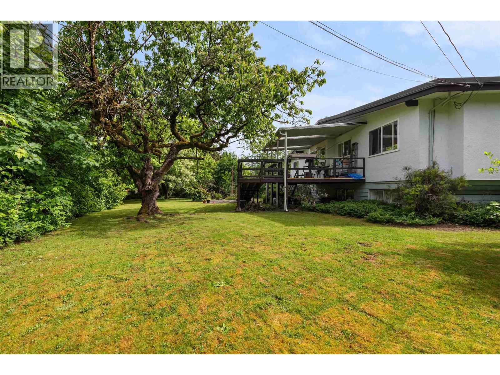 Photo 12 of 7482 Kraft Place, Burnaby BC
