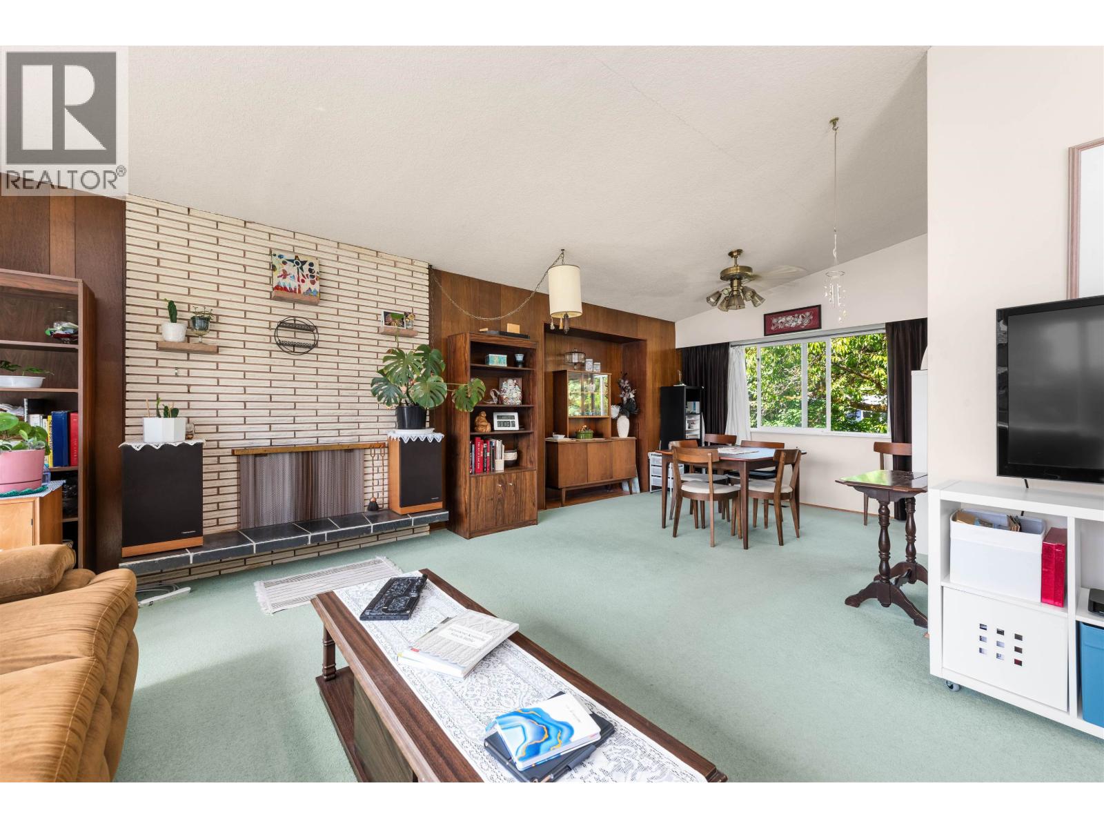 Photo 14 of 7482 Kraft Place, Burnaby BC