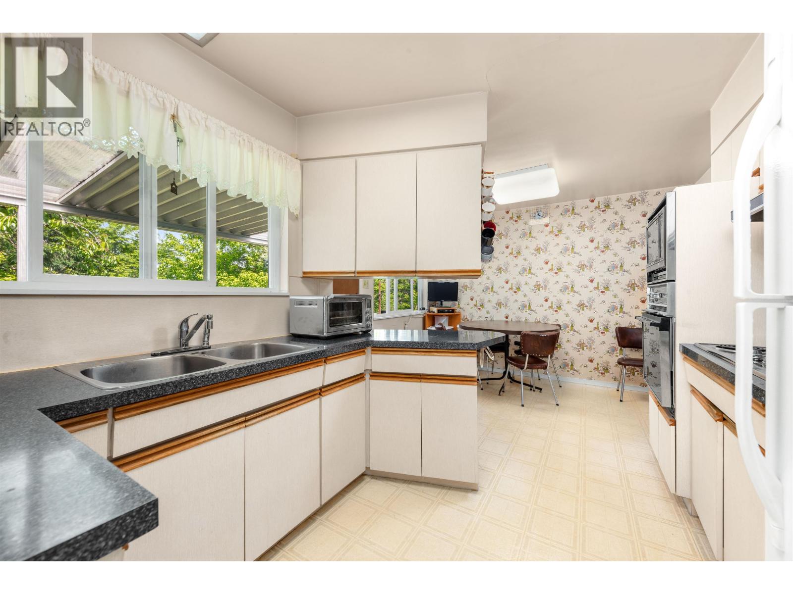 Photo 24 of 7482 Kraft Place, Burnaby BC