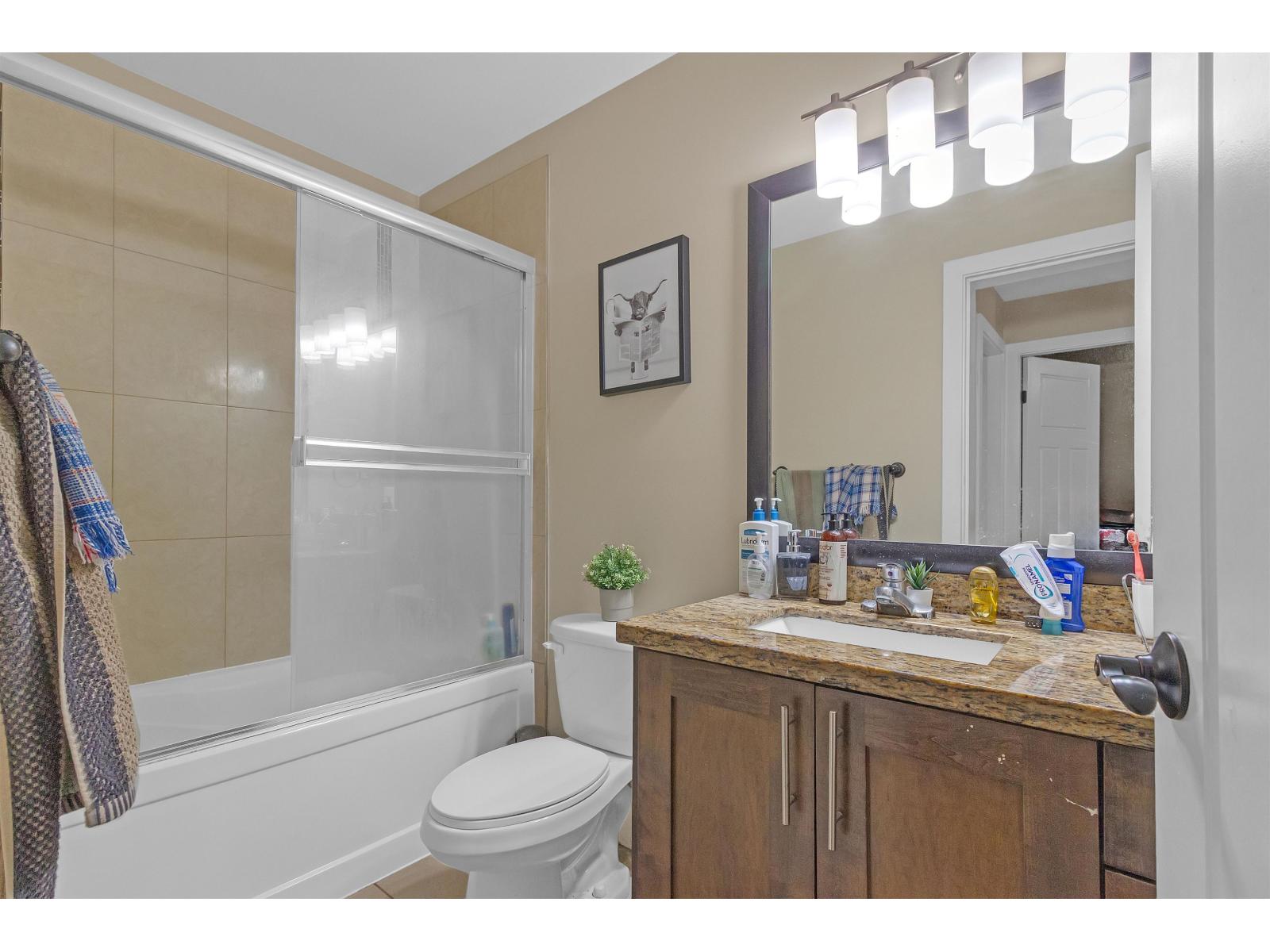 Photo 18 of 13971 64 Avenue, Surrey BC