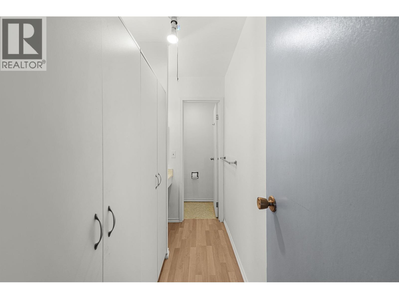 Photo 10 of 312 3451 Springfield Drive, Richmond BC