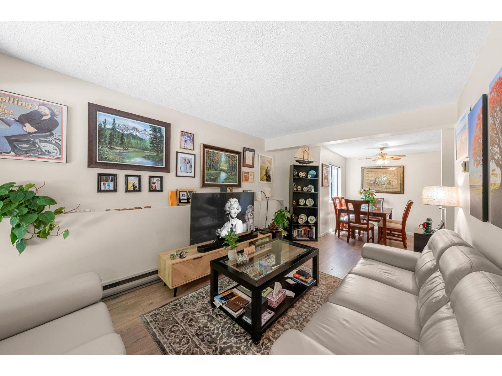 Photo 3 of 113 9952 149 Street, Surrey BC
