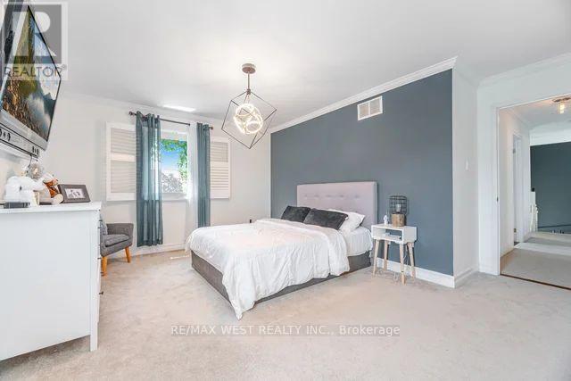 Photo 19 of 5571 Spangler Drive, Mississauga ON