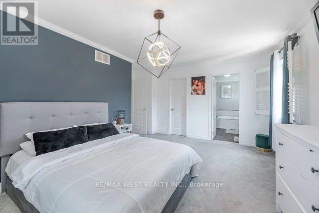 Photo 29 of 5571 Spangler Drive, Mississauga ON