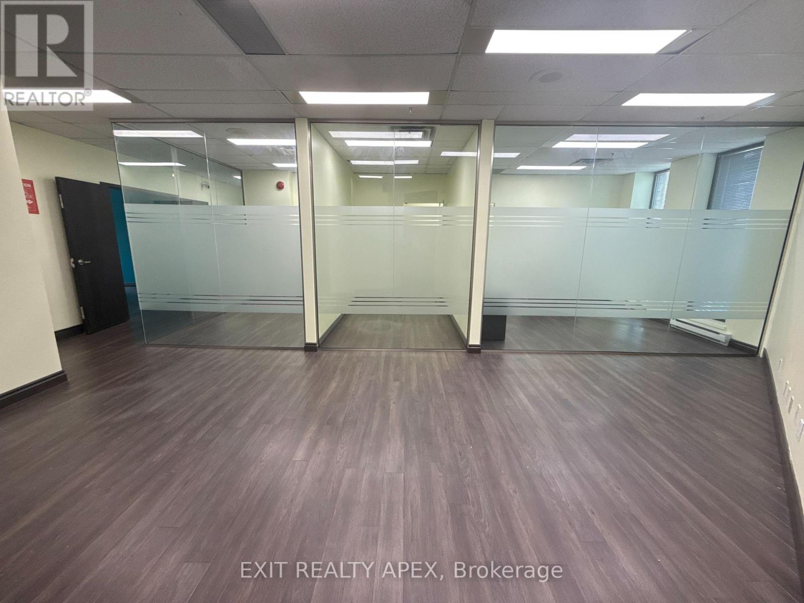 Photo 5 of 103 135 Matheson Boulevard W, Mississauga ON
