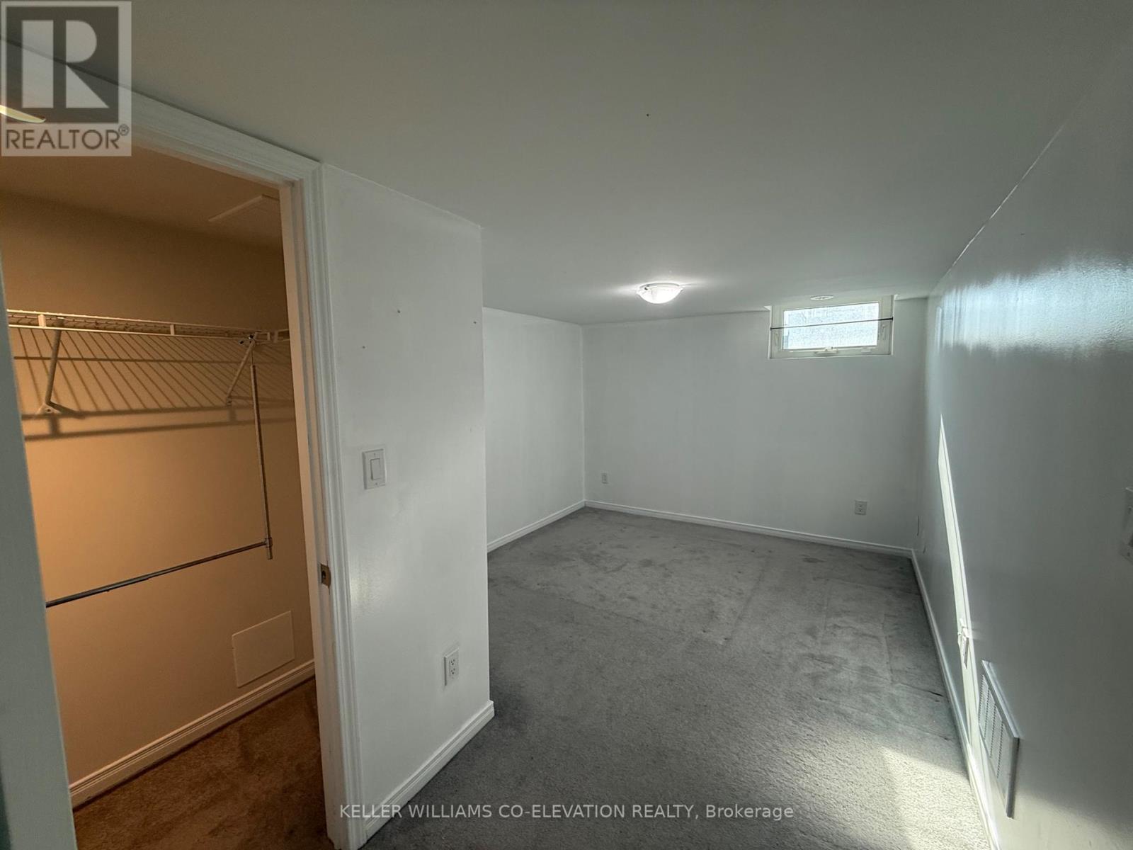 Photo 13 of 112 11 Applewood Lane, Toronto ON