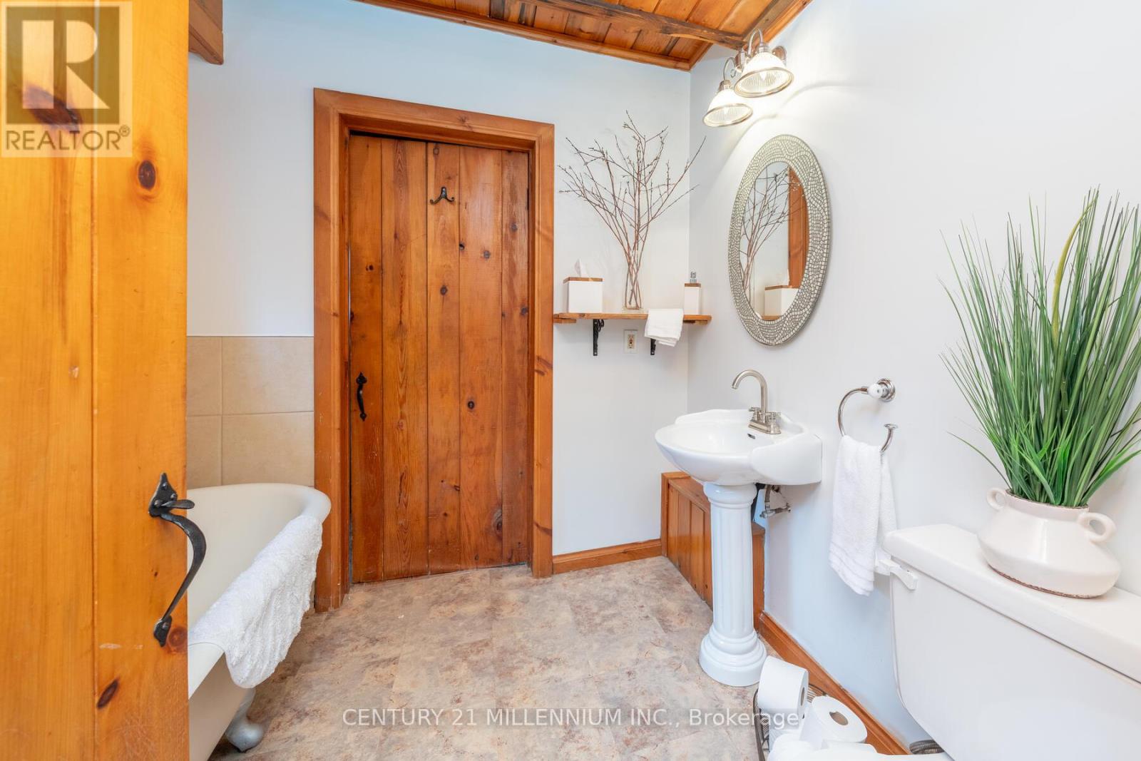 Photo 13 of 20909 Shaws Creek Road, Caledon ON