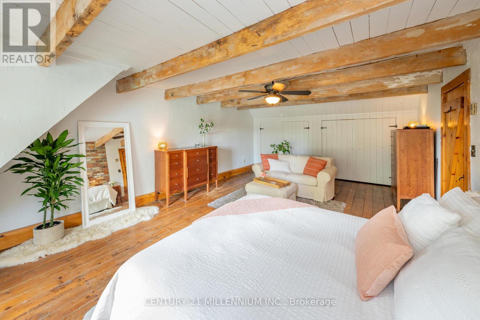 Photo 2 of 20909 Shaws Creek Road, Caledon ON