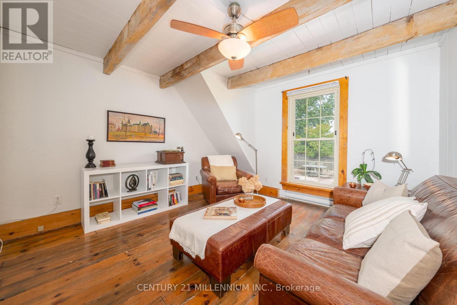 Photo 3 of 20909 Shaws Creek Road, Caledon ON