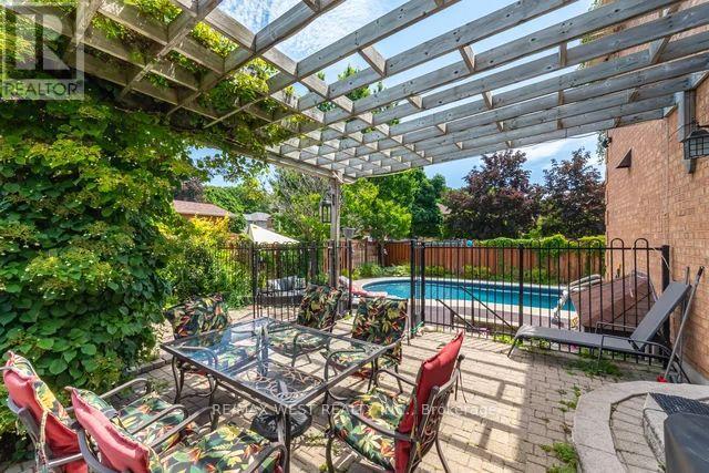 Photo 23 of 5571 Spangler Drive, Mississauga ON