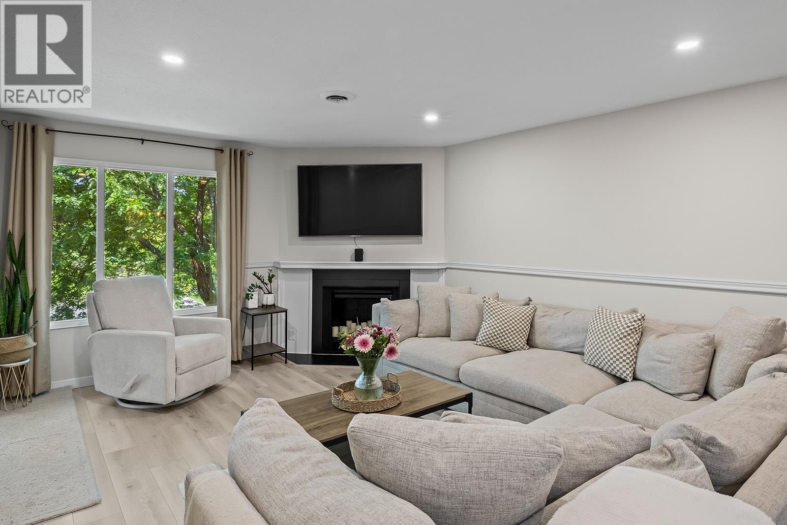 206 1870 Parkinson Way, Kelowna