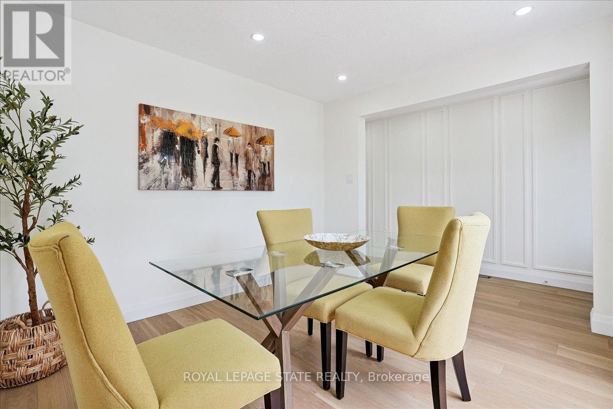 Photo 35 of 54 Ivybridge Drive, Hamilton ON