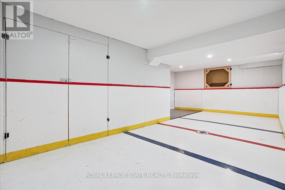 Photo 20 of 54 Ivybridge Drive, Hamilton ON