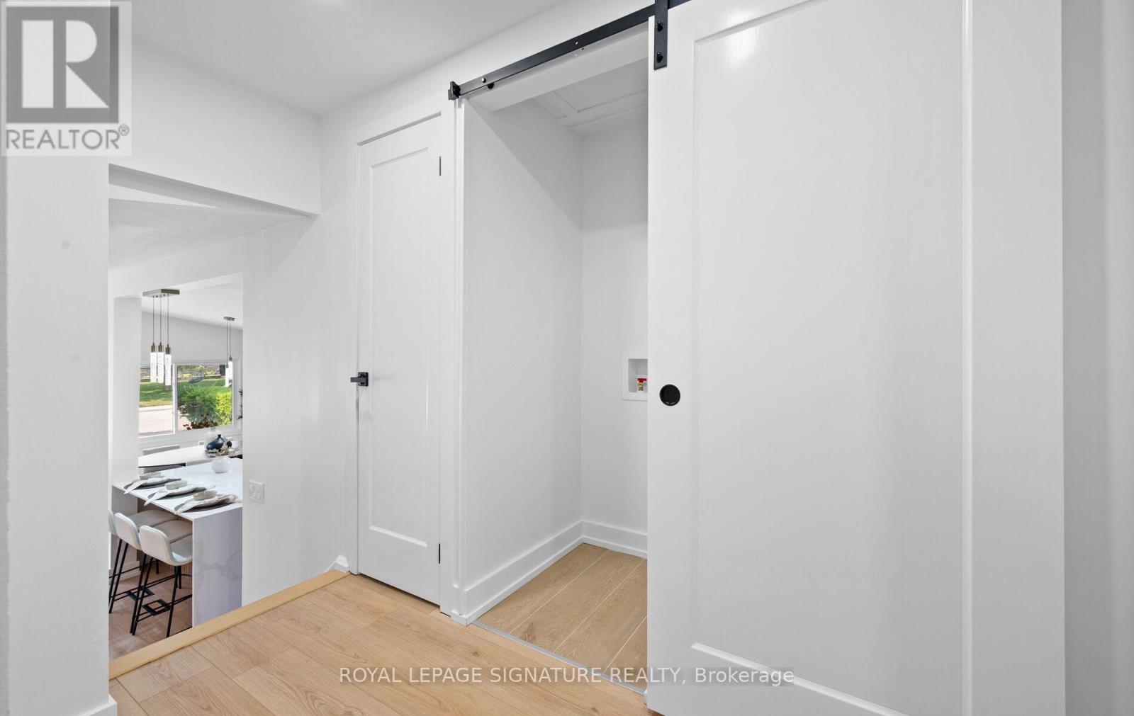 Photo 28 of 105 Lilacside Drive, Hamilton ON