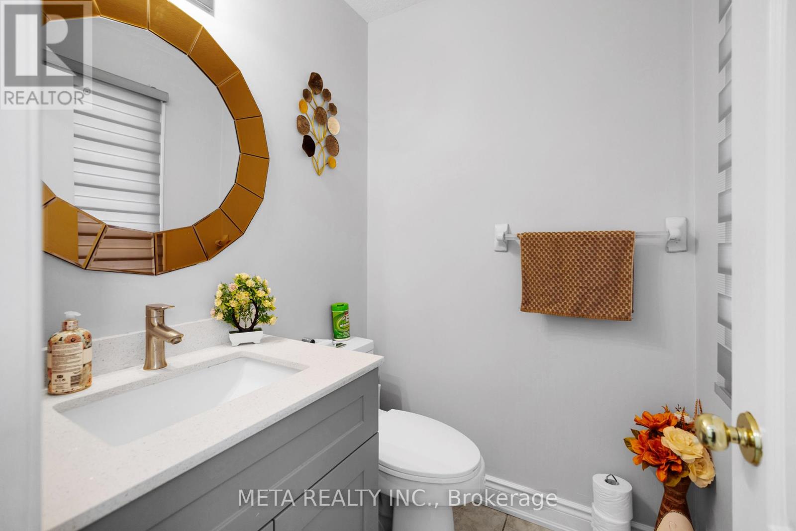 Photo 18 of 497 Langlaw Drive E, Cambridge ON
