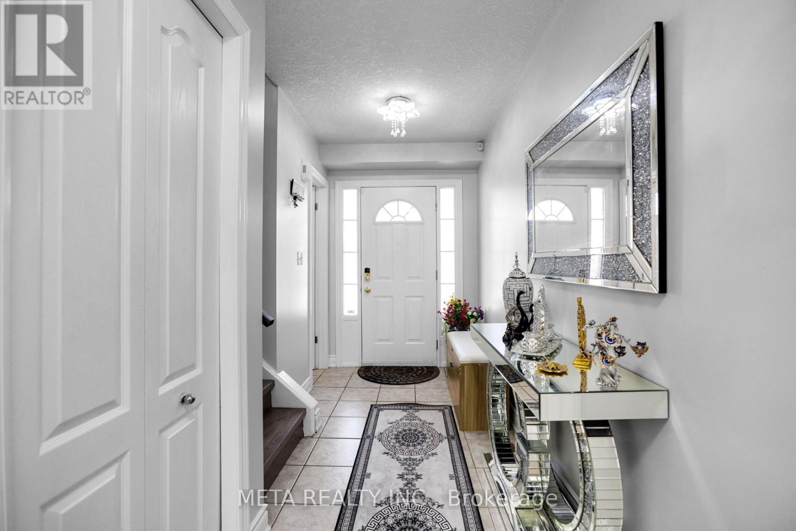 Photo 8 of 497 Langlaw Drive E, Cambridge ON