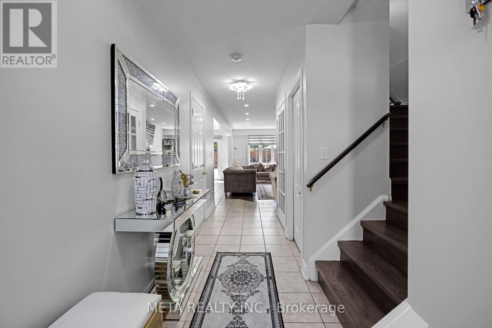 Photo 9 of 497 Langlaw Drive E, Cambridge ON