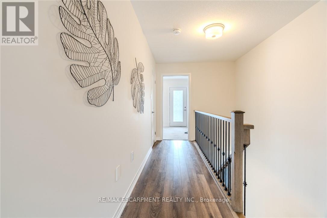 Photo 11 of 21 Bowery Road, Brantford ON