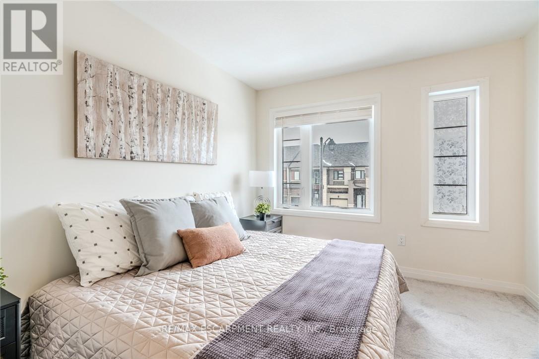 Photo 2 of 21 Bowery Road, Brantford ON