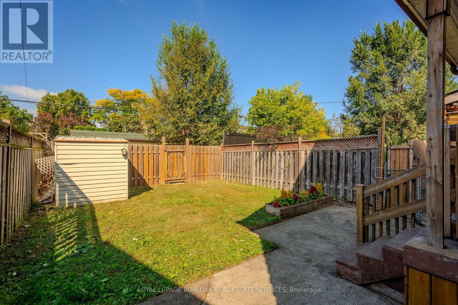Photo 14 of 209 Weir Street N, Hamilton ON