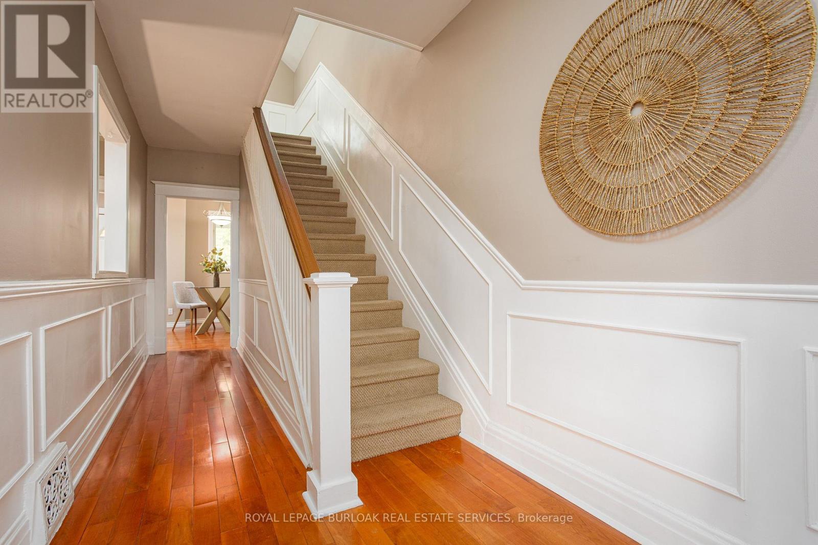 Photo 19 of 209 Weir Street N, Hamilton ON