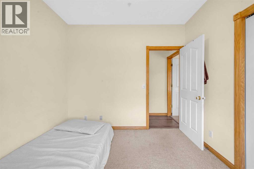 Single Family House Loft for Sale in    Avenue NE Mayland Heights Calgary 