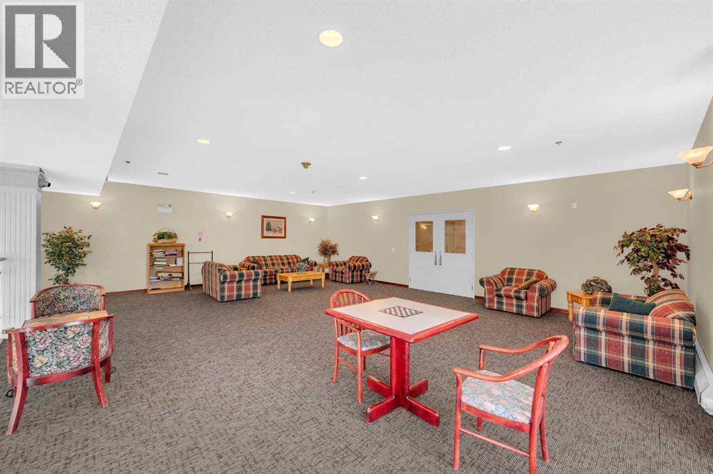Single Family House Loft for Sale in    Avenue NE Mayland Heights Calgary 