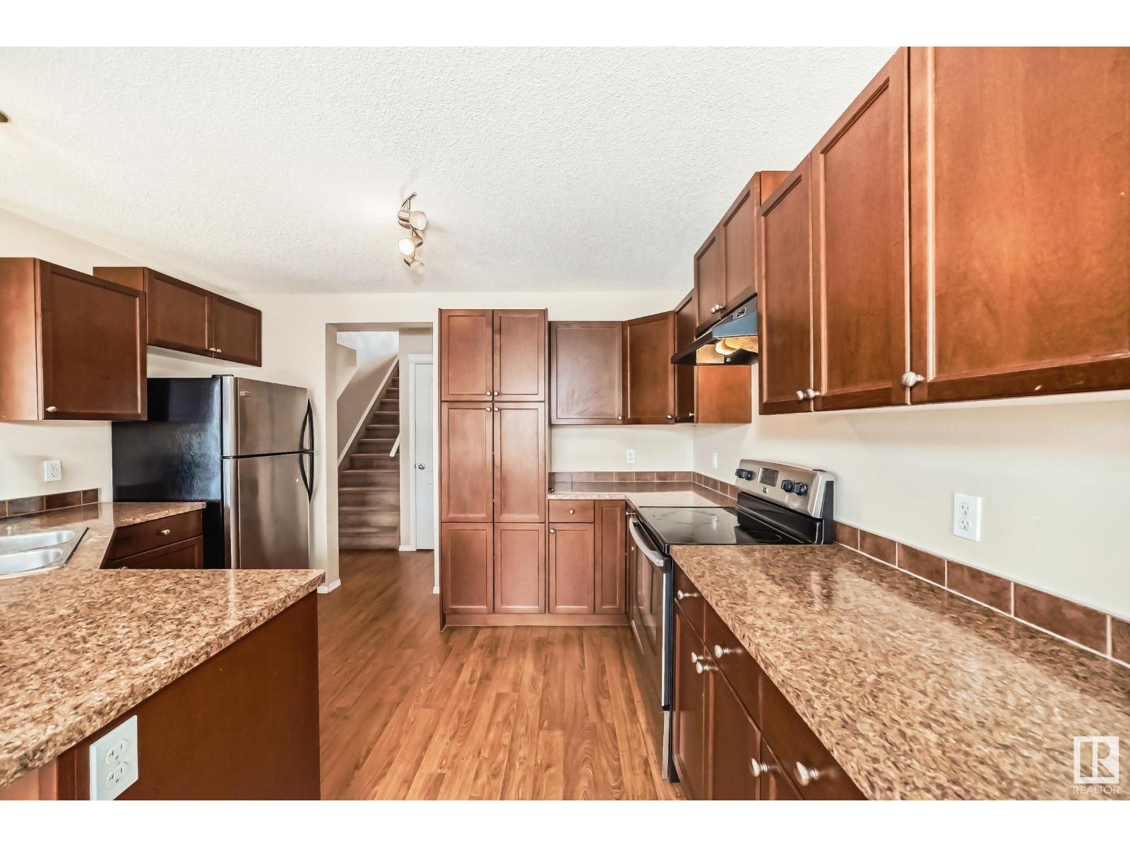 Photo 40 of 6219 18 Av Sw, Edmonton AB
