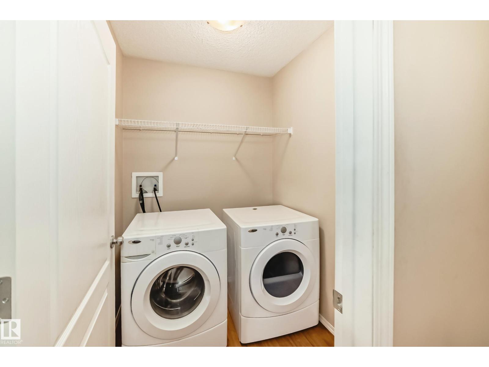 Photo 16 of 6219 18 Av Sw, Edmonton AB