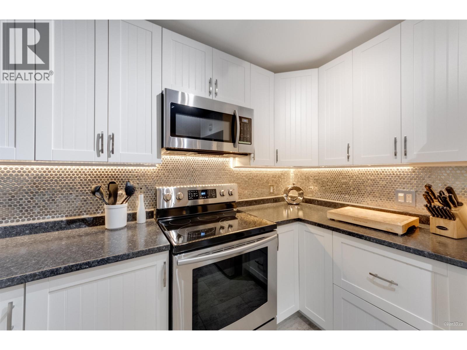 Photo 33 of 746 Upper Crescent, Squamish BC