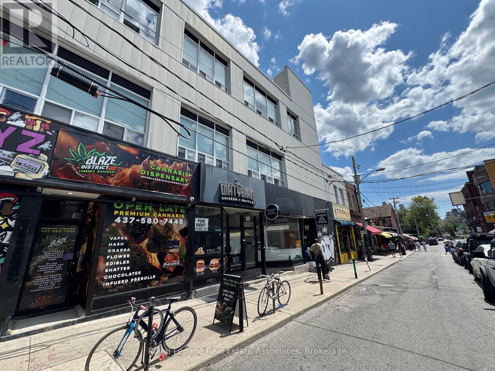 Photo 8 of 79 Kensington Avenue, Toronto ON