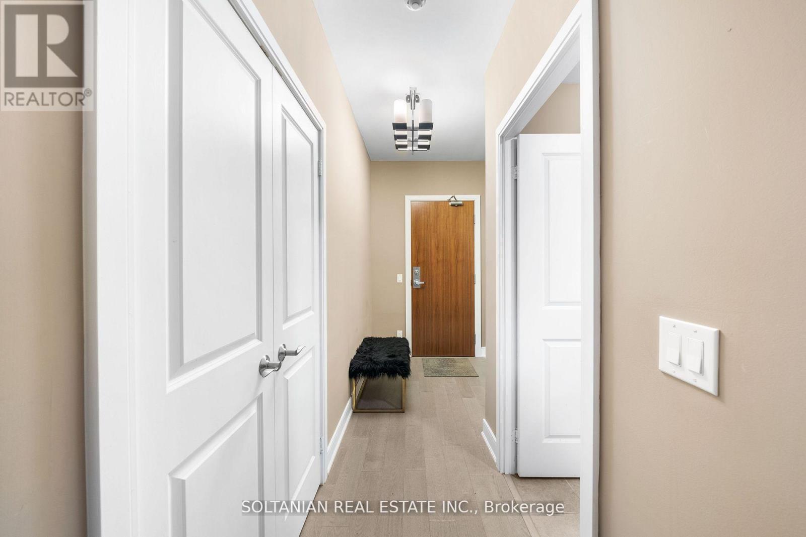 Photo 22 of 105 88 Broadway Avenue, Toronto ON