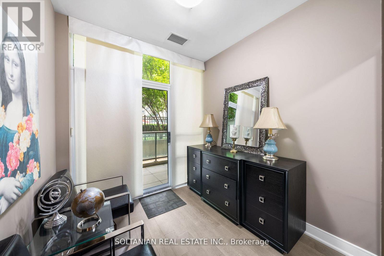 Photo 6 of 105 88 Broadway Avenue, Toronto ON