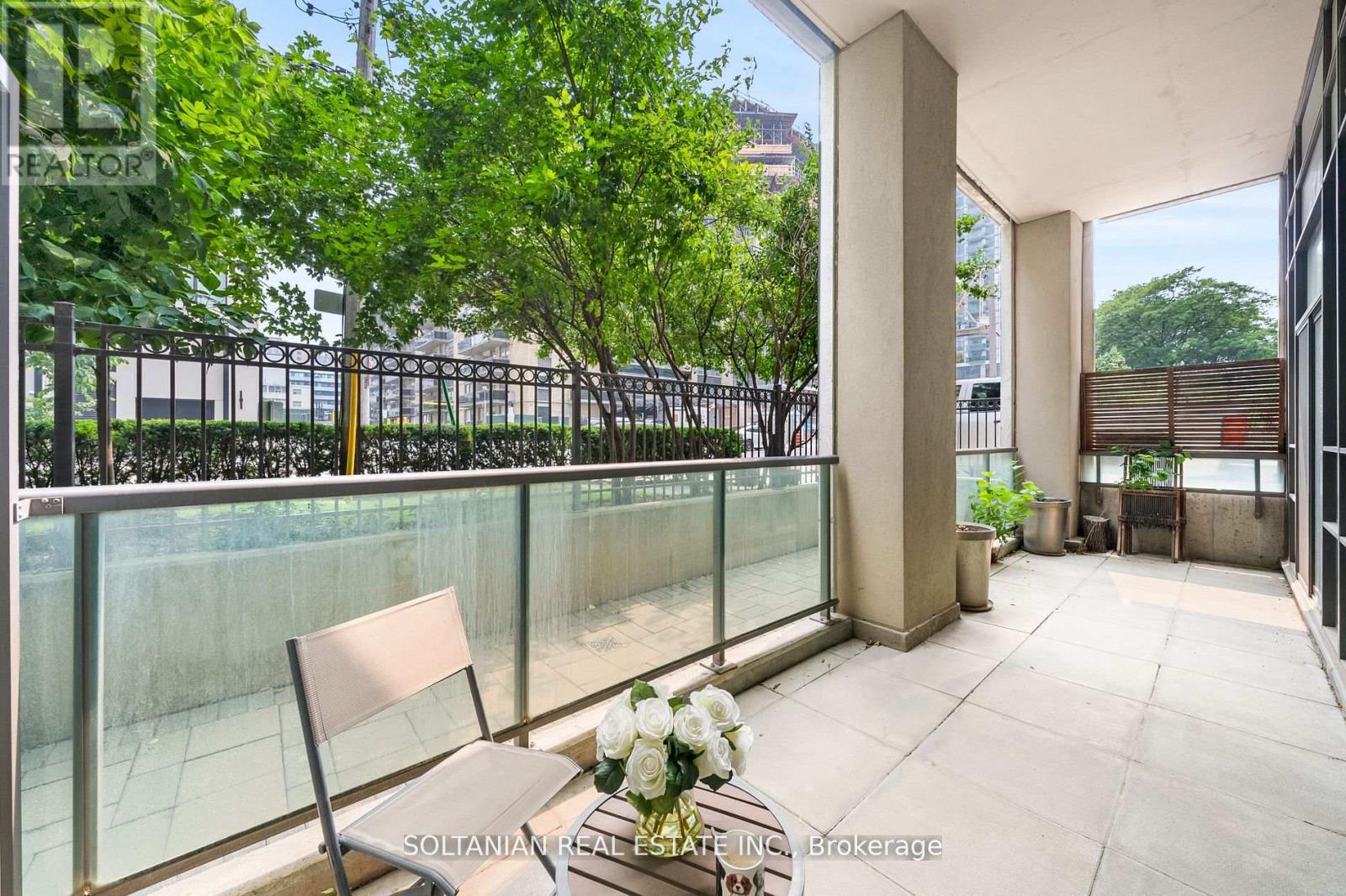 Photo 7 of 105 88 Broadway Avenue, Toronto ON
