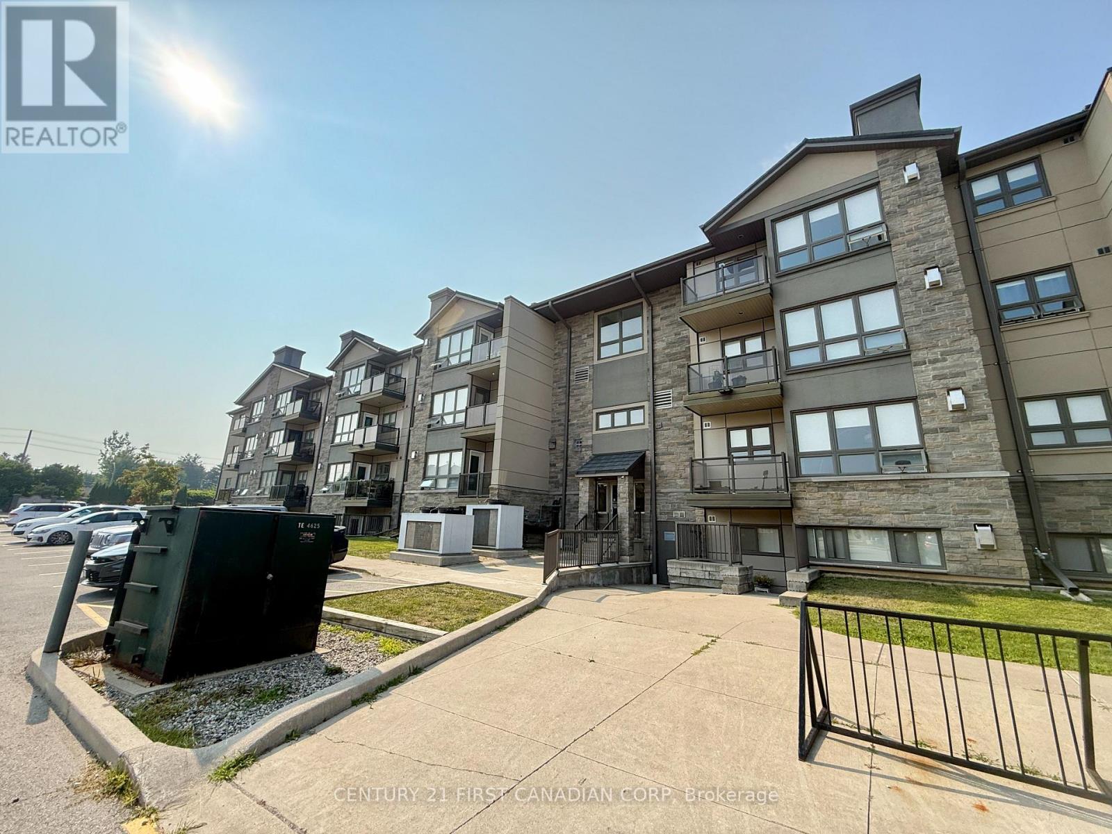 Photo 11 of 210 9 Jacksway Crescent, London North ON