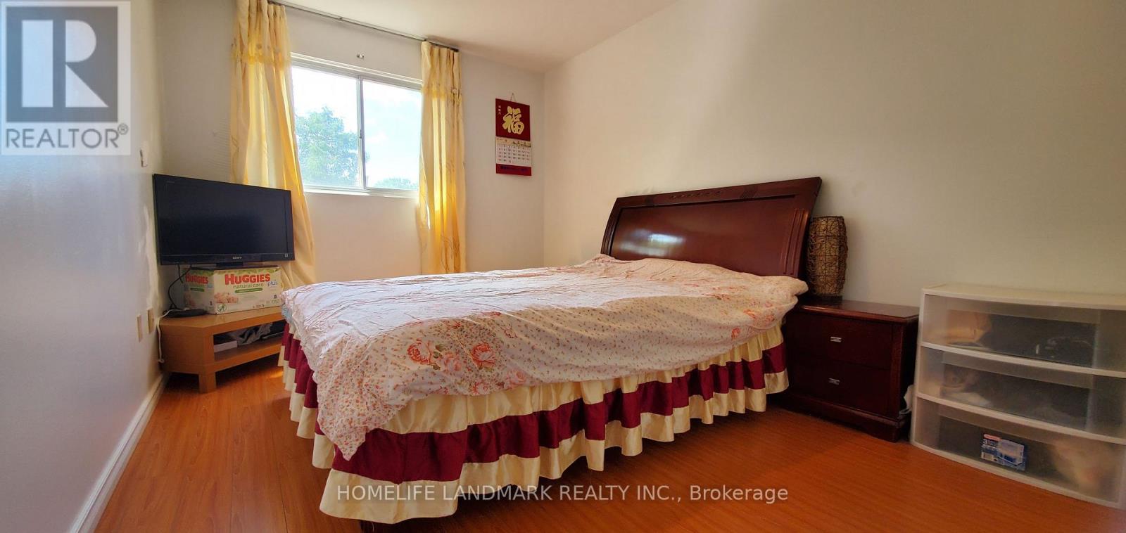 Photo 6 of 102 91 Lamoreaux Drive S, Toronto ON