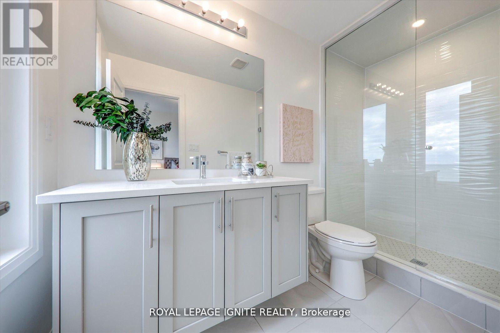 Photo 21 of 575 Port Darlington Road, Clarington ON