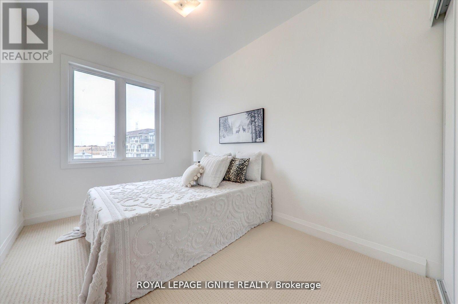 Photo 13 of 575 Port Darlington Road, Clarington ON