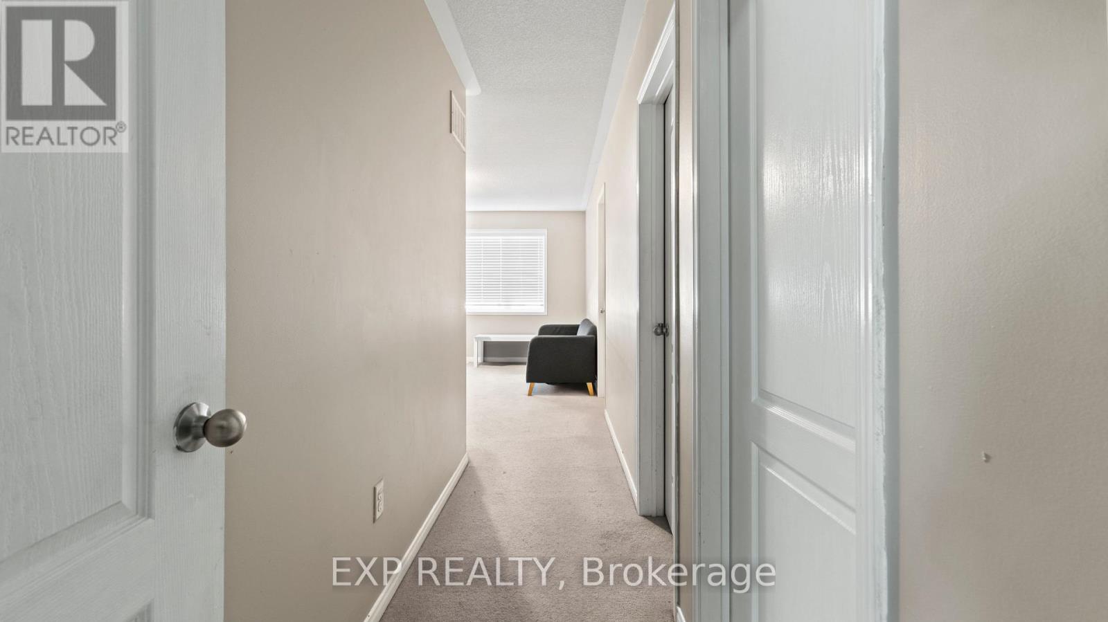Photo 18 of 54 Tozer Crescent, Ajax ON