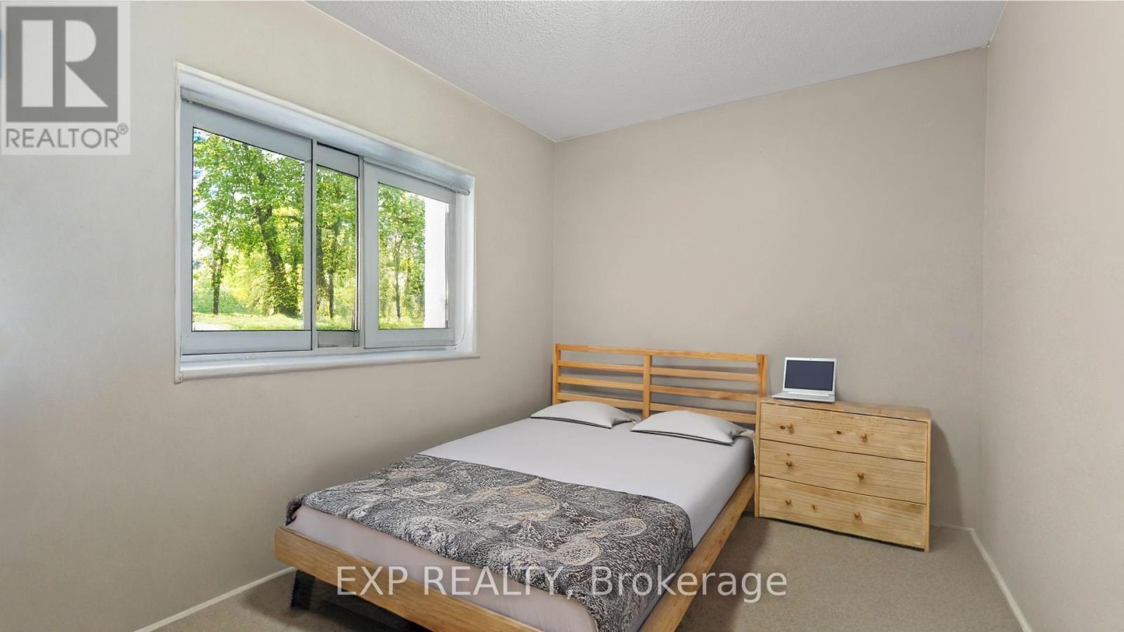 Photo 20 of 54 Tozer Crescent, Ajax ON