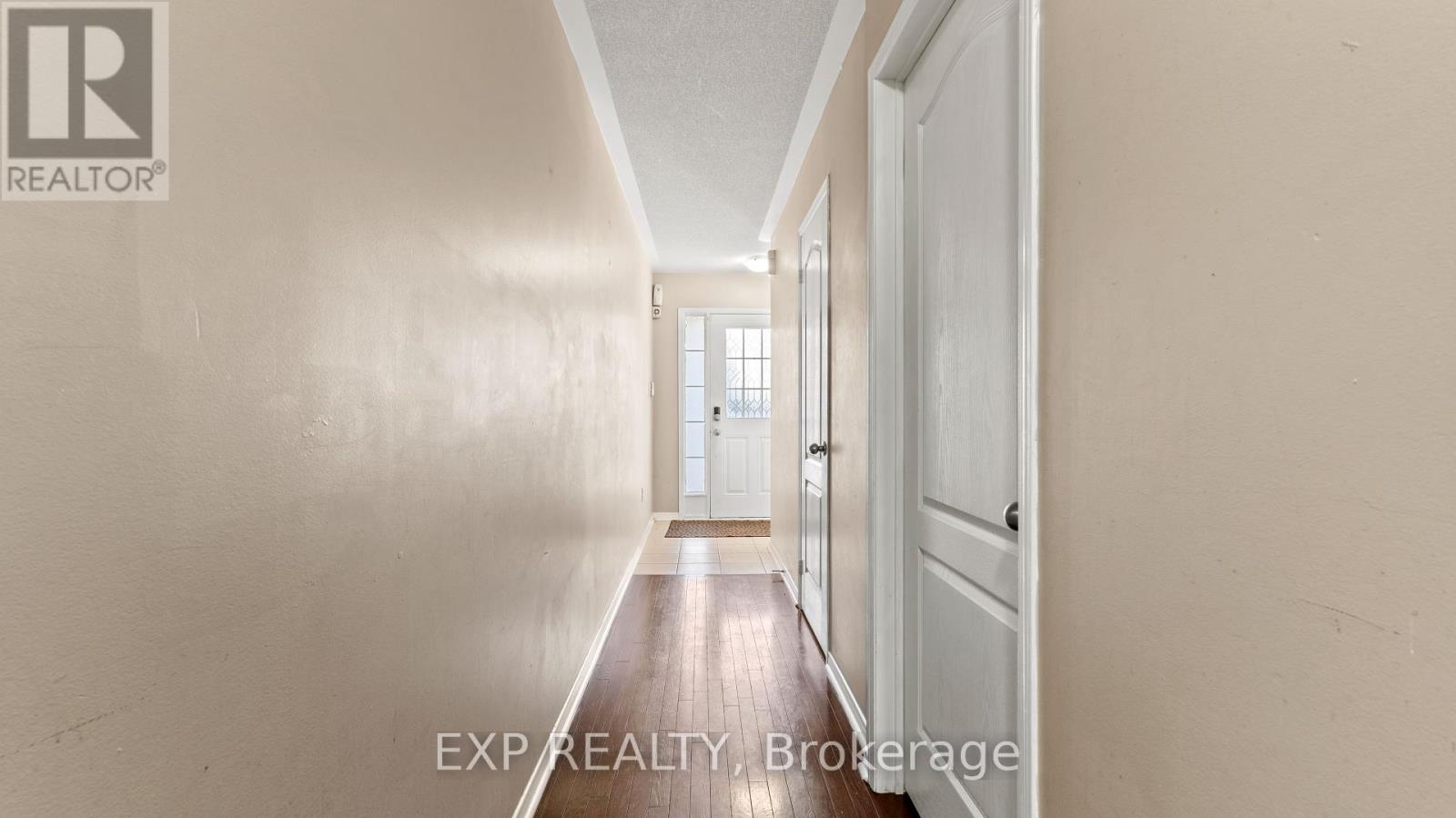 Photo 27 of 54 Tozer Crescent, Ajax ON