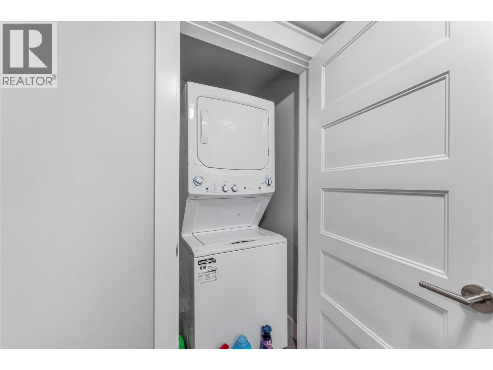  2600 Paramount Drive, West Kelowna