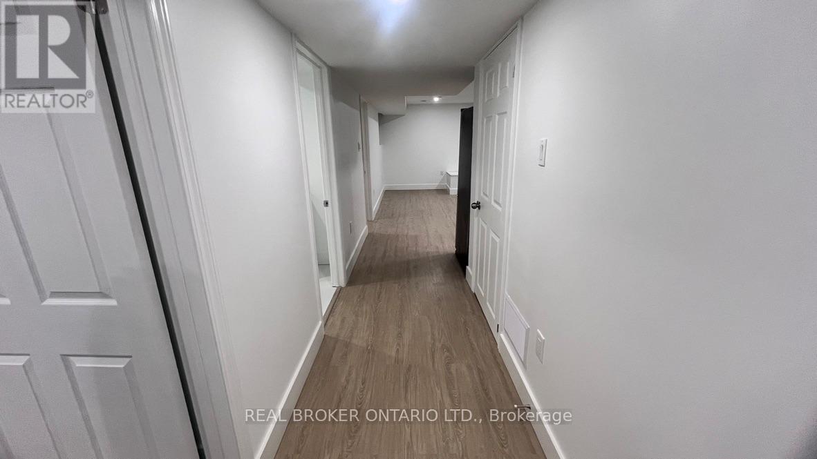 Photo 14 of 8 Rainsford Road, Markham ON
