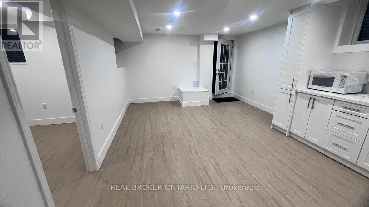 Photo 8 of 8 Rainsford Road, Markham ON