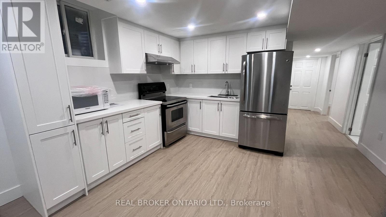 Photo 11 of 8 Rainsford Road, Markham ON