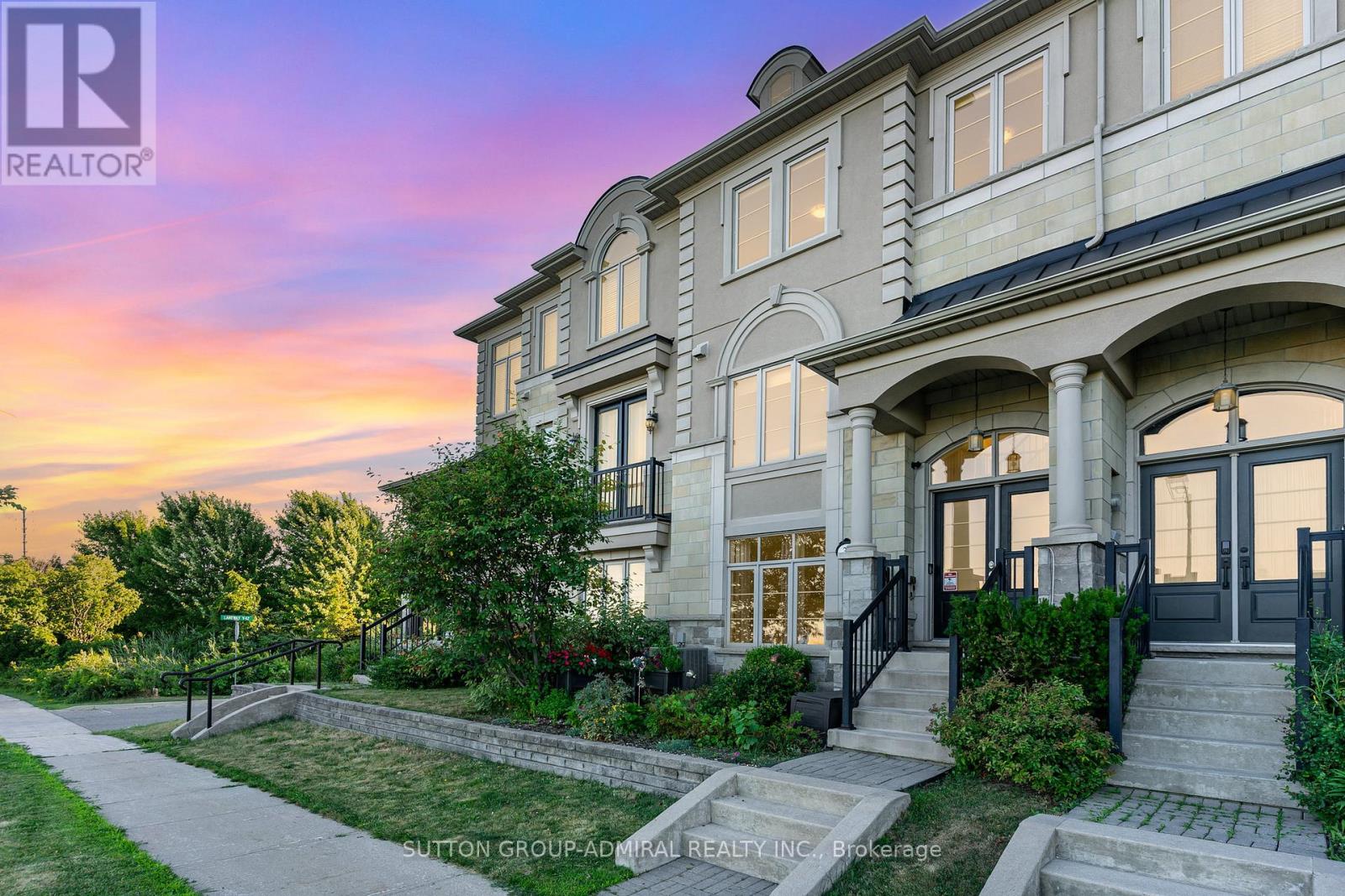 Photo 27 of 32 Grand Trunk Avenue, Vaughan ON