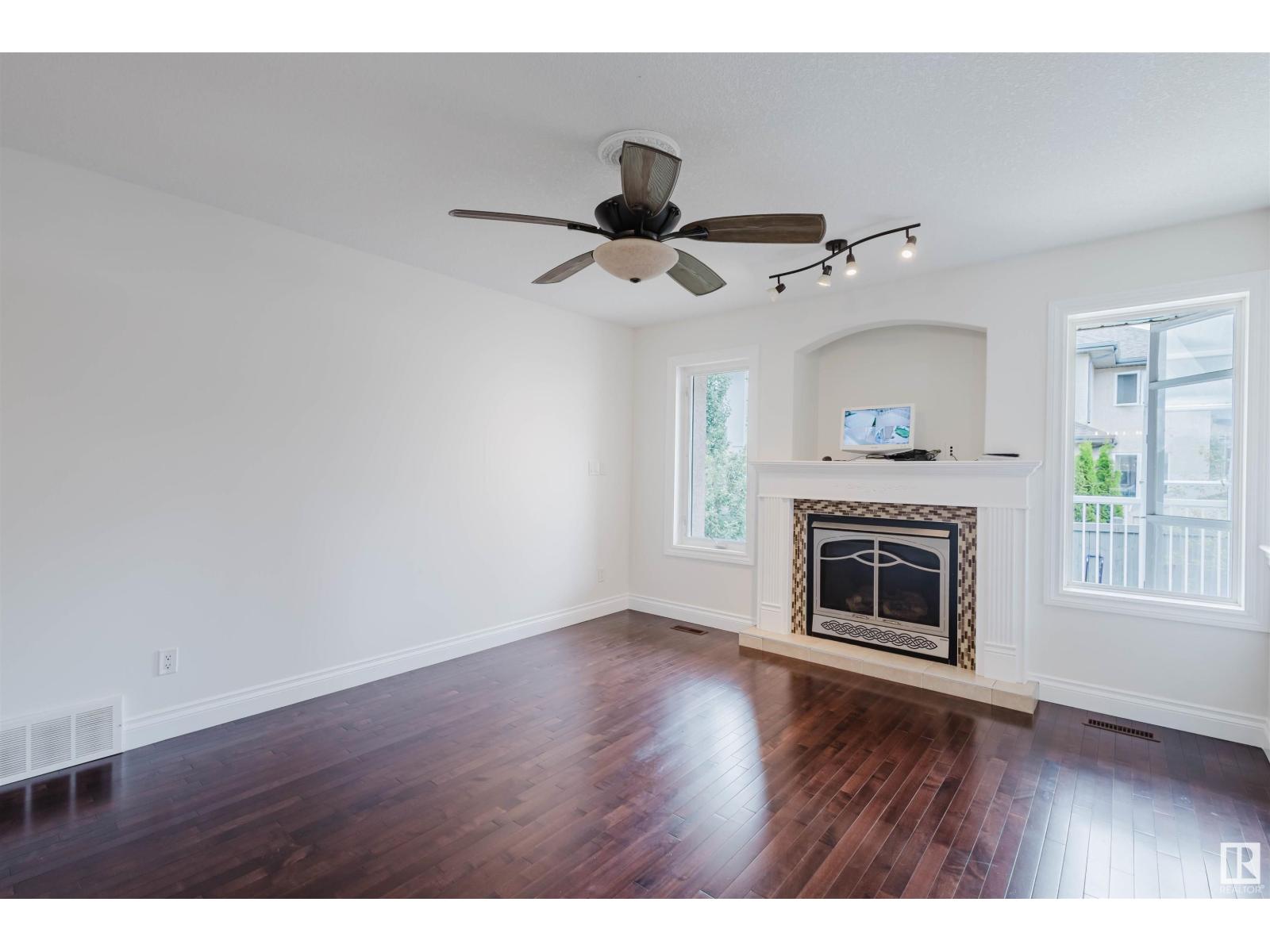 Photo 14 of 1515 69 St Sw, Edmonton AB